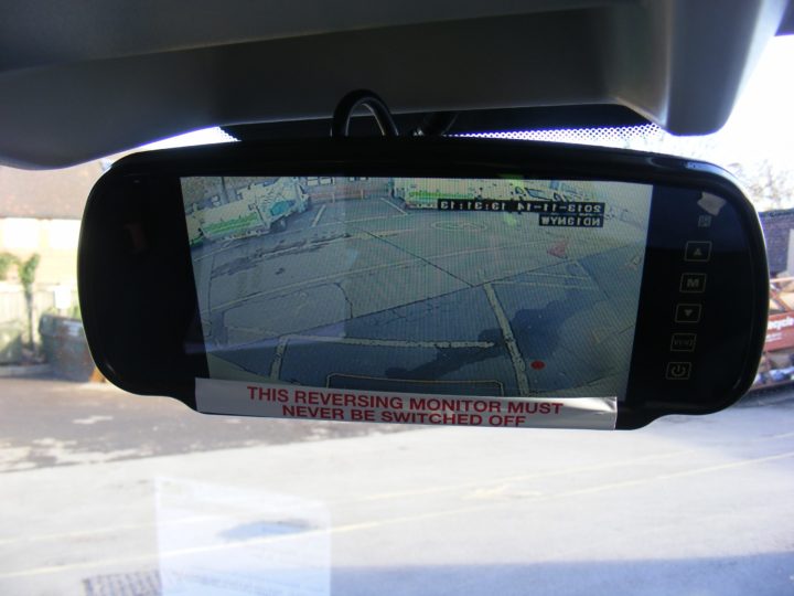 RVM-700A-7-inch-Mirror-Monitor-4